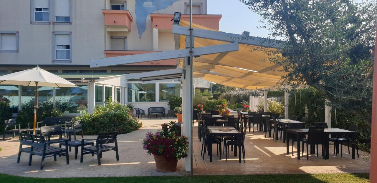 Hotel Corallo Фреджене Екстериор снимка
