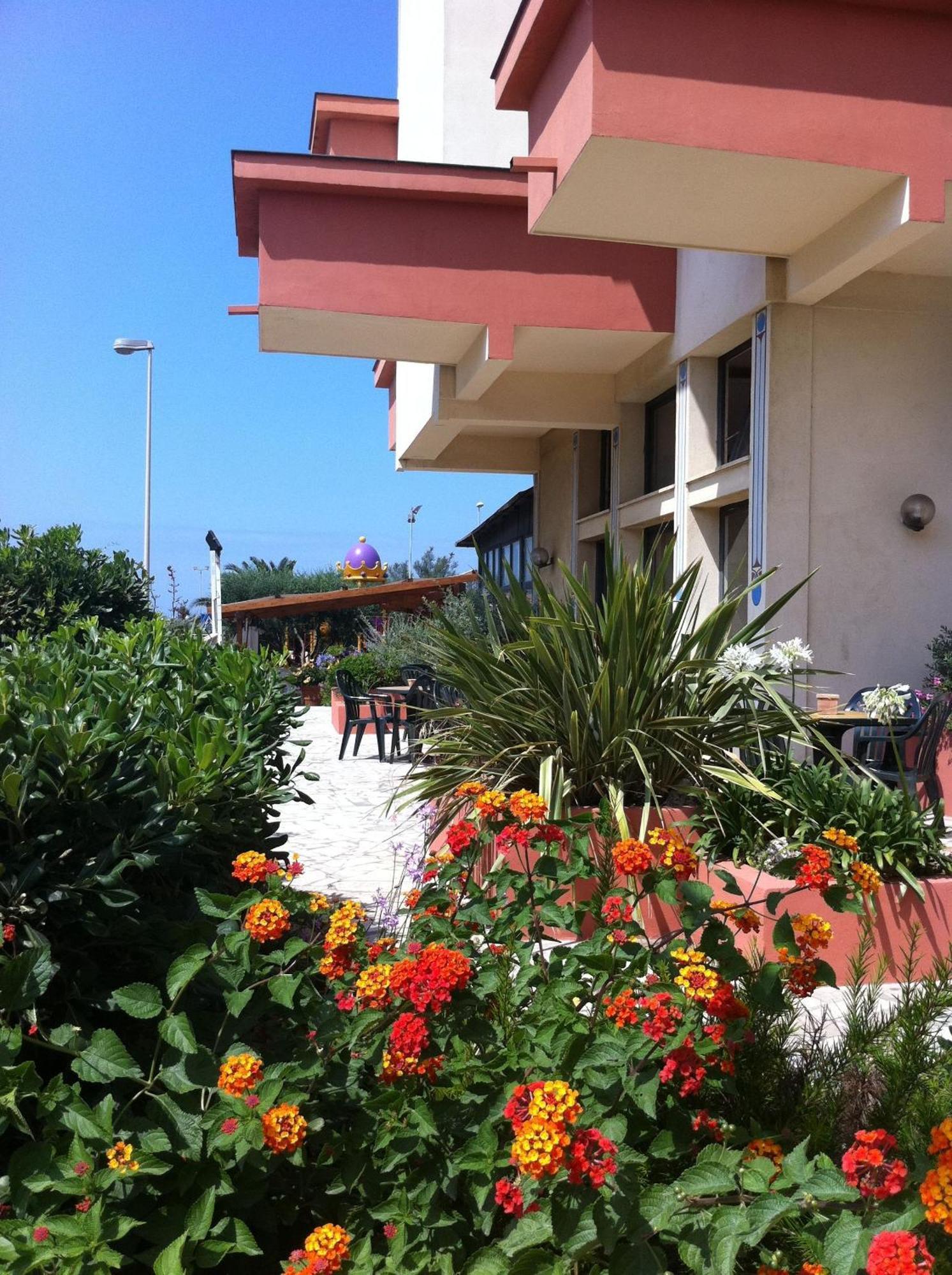 Hotel Corallo Фреджене Екстериор снимка